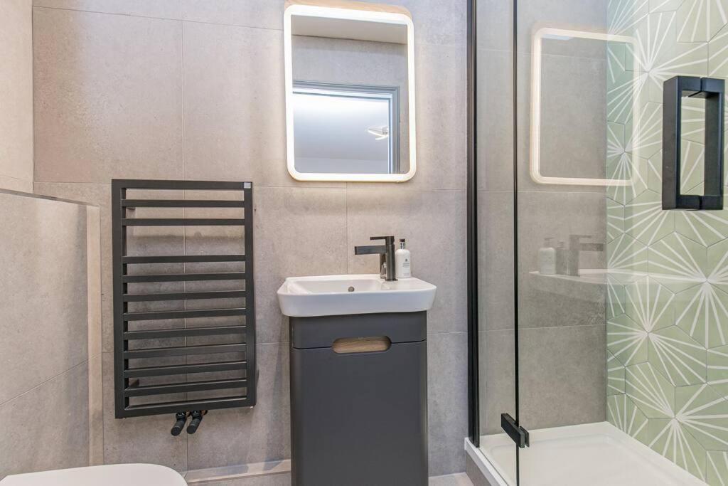 Flat 1, 161 Crescent Road Luxury Apartment Оксфорд Экстерьер фото