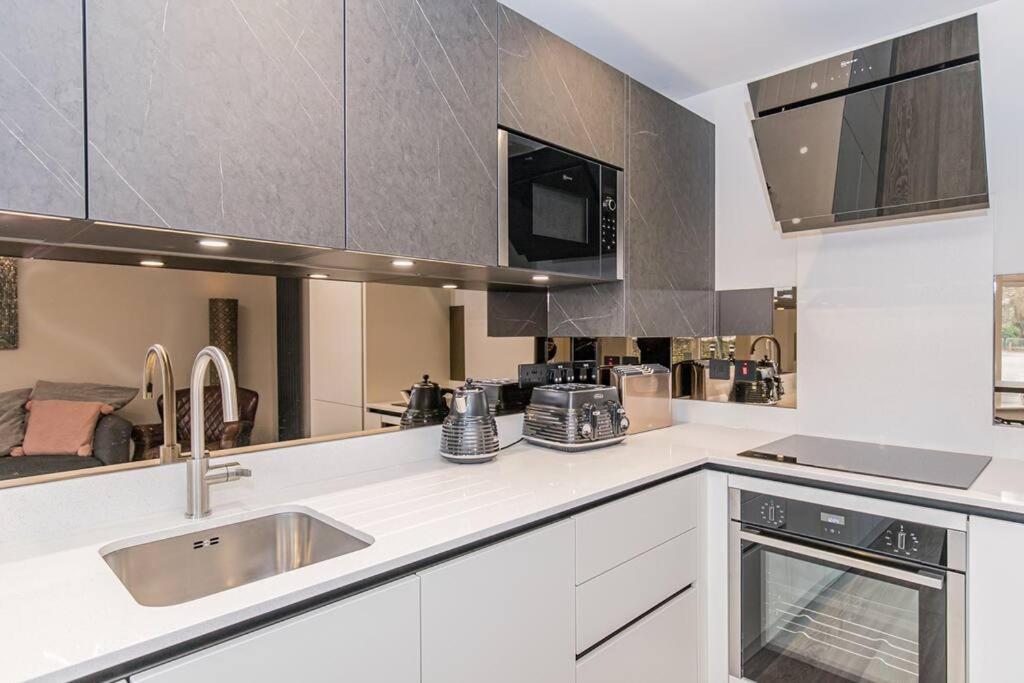 Flat 1, 161 Crescent Road Luxury Apartment Оксфорд Экстерьер фото